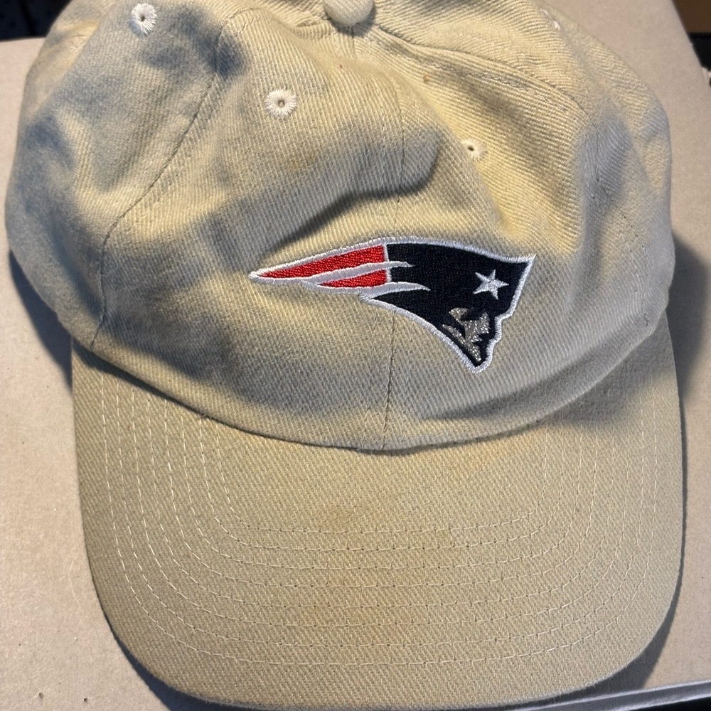 New England Patriots one size fit all Tan Cap(114)